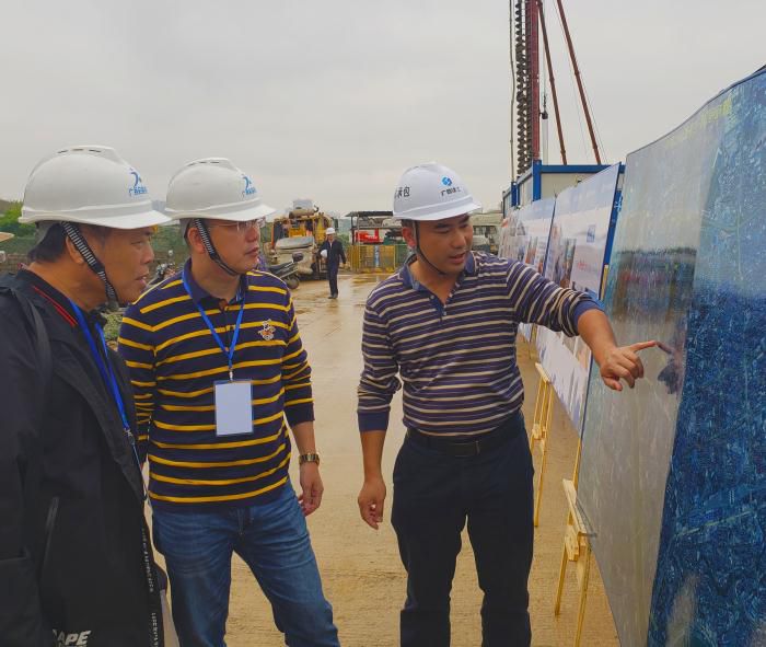 8.1��Ŀ�����˶��ֳ����н�˵���������_700x591.jpg