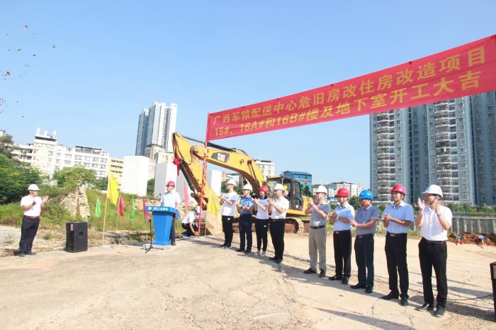 1������ʽ�ֳ����˲ӱ� ��700.JPG