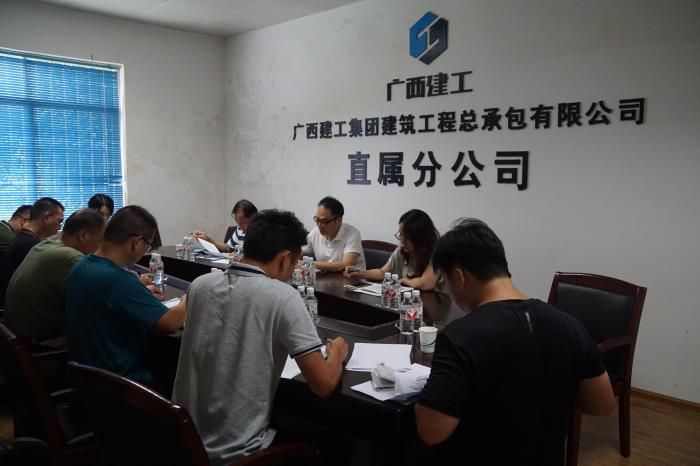 3�ۻ��ֳ��������� ��700.JPG