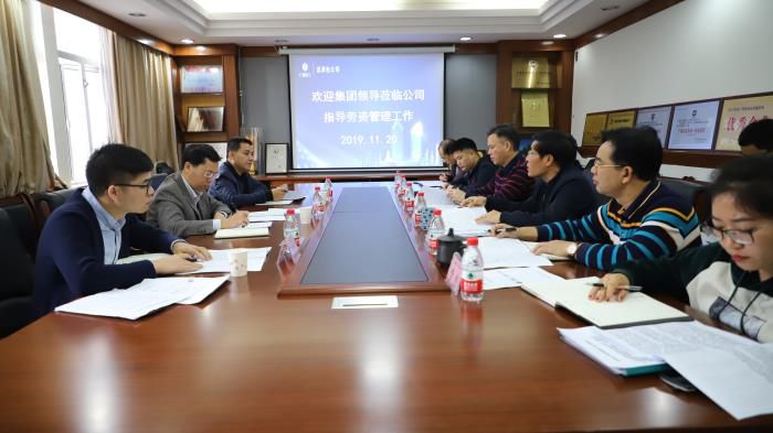 2�ۻ��ֳ��������� ��700.JPG