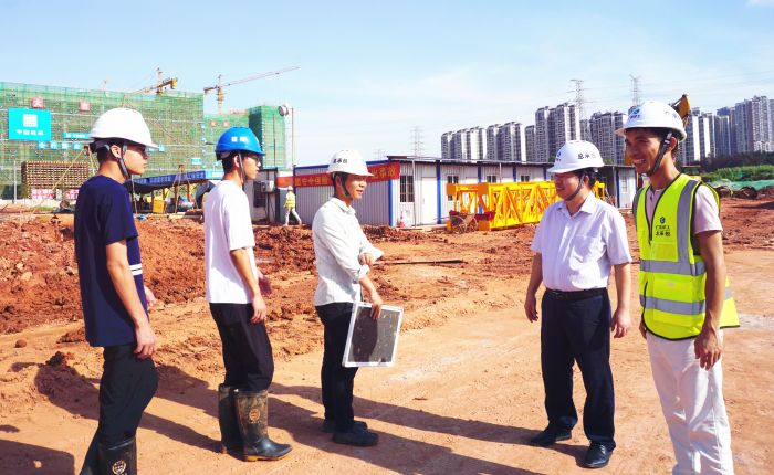 ���������͢�������ֳ������������������Ա������̸��л΢�� ��.jpg