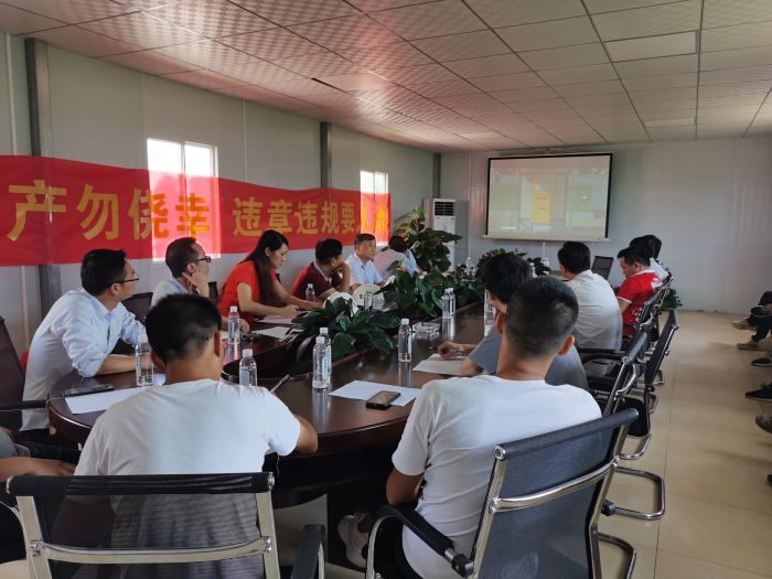 �����Ժ��Ŀ��չ�徲��ʾ���� .jpg