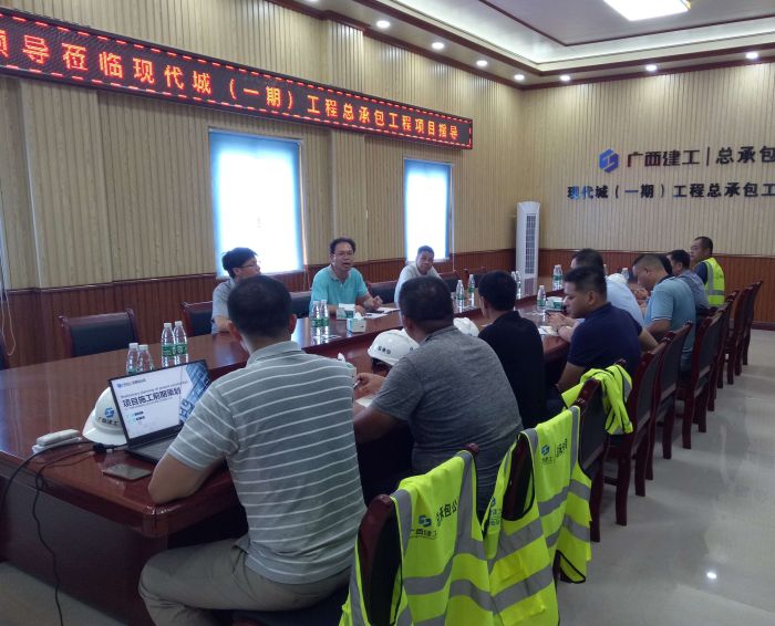 6�ۻ��ֳ��������� ��.jpg