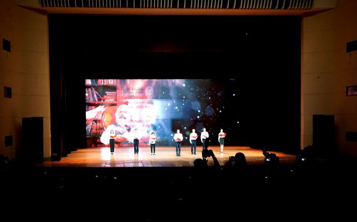 59�����ݳ���л΢�� ��.jpg