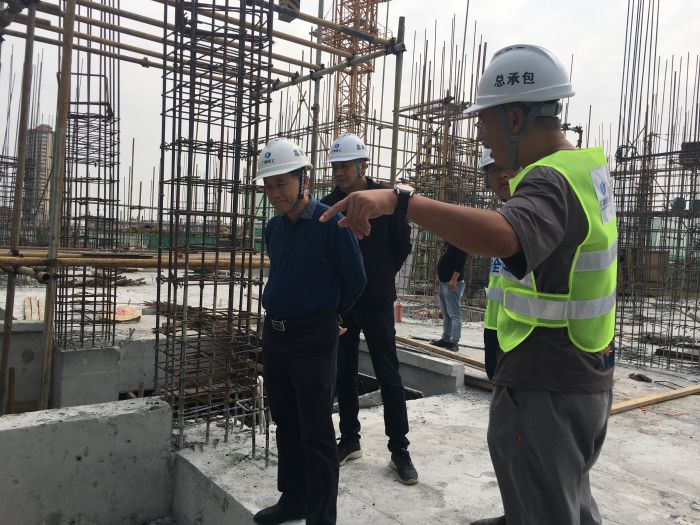 9�����Ժ��Ŀ�����ֳ������� ��.jpg