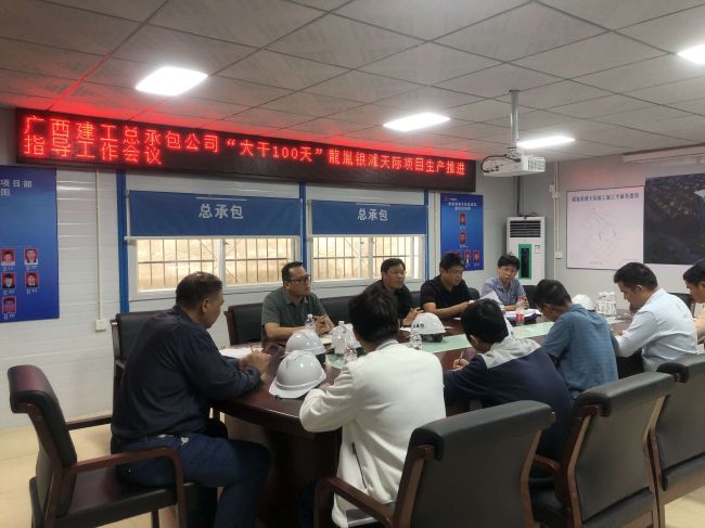 4�ۻ��ֳ���½�� ��.jpg