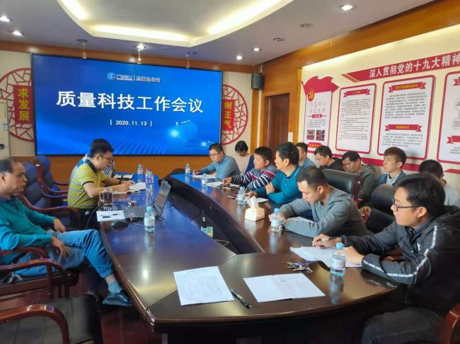 12�ۻ��ֳ����ŷ�Ӣ ��.jpg