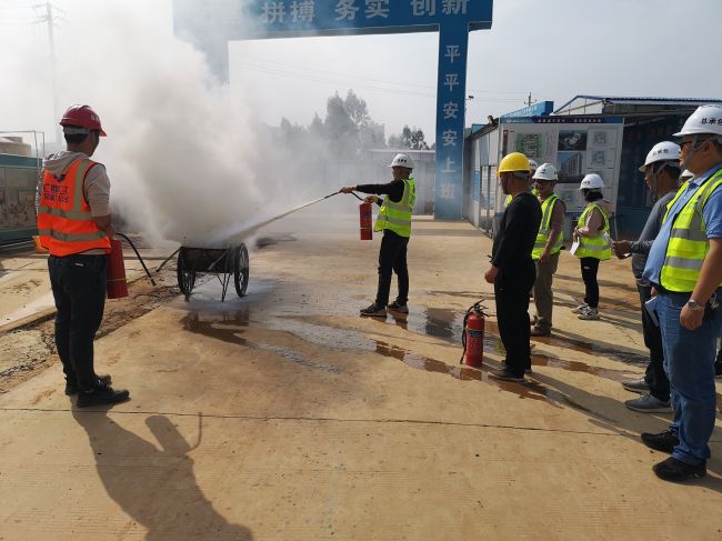 6.1  �����¹ʾ�Ԯ�����ֳ������齭 ��.jpg