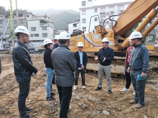 �����ܡ�����������Сѧ��Ŀ��������츣 ��.jpg