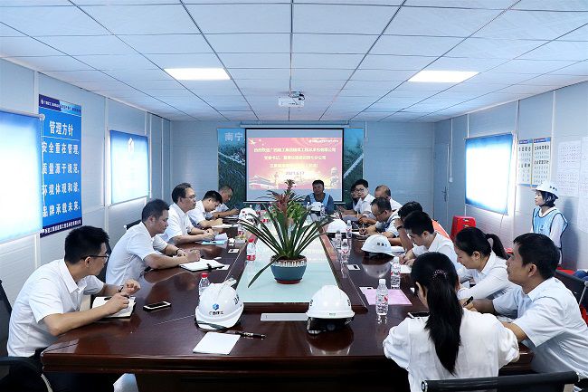 ���ξۻ��ֳ��� ���ϴ��㣨��ͼ��.jpg