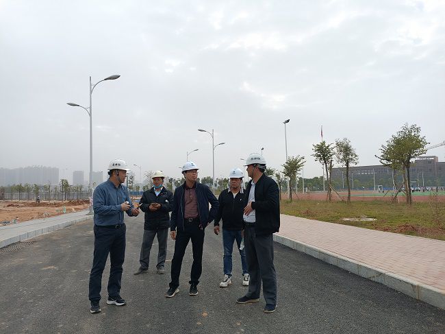 ��Ŀ�ֳ���Ī���� �㣨��ͼ��.jpg