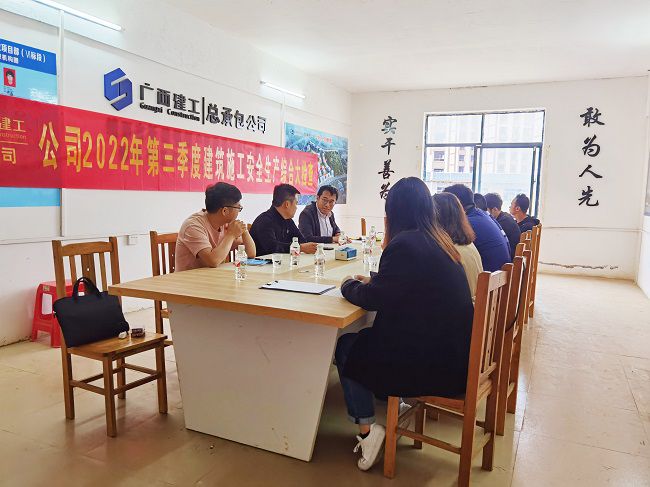 �ۻ��ֳ����ƽ�ʢ �㣨��ͼ��.jpg