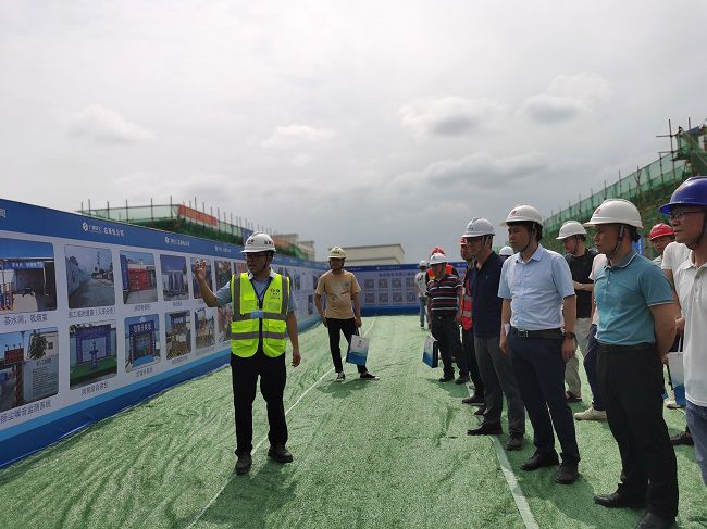 ��Ħ�ֳ������ľ� �㣨��ͼ��.jpg